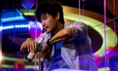 免费在线亚洲视频